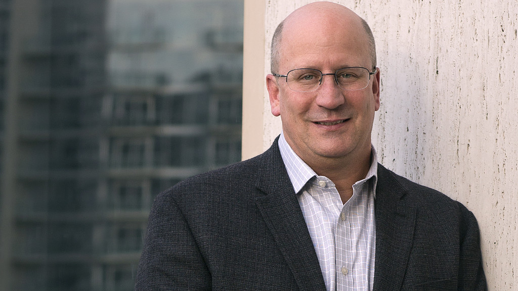 Headshot of Robert Fischel